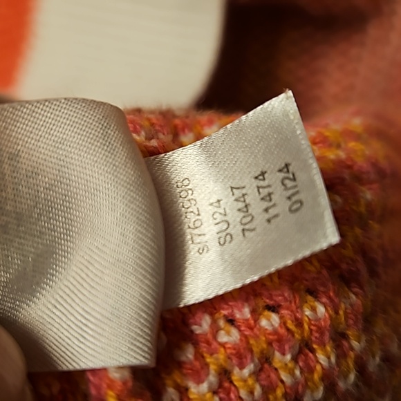 LOFT Wavy Stripe Scoop Neck Sweater Vest - Picture 9 of 9